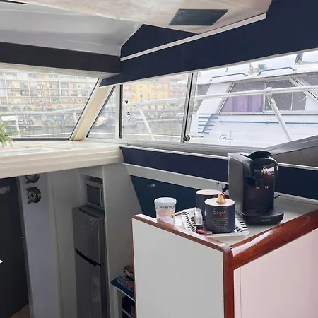 Botel Ipanema - Joli Bateau A Quai Sète