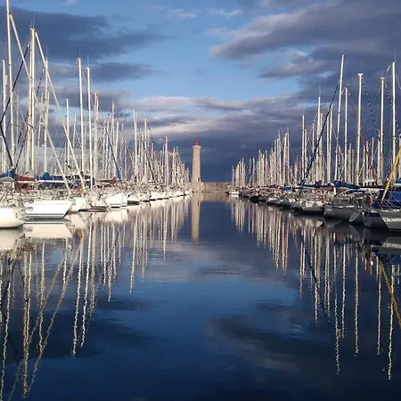 Ipanema - Joli Bateau A Quai Sète