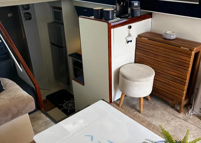 Úszó hotel Ipanema - Joli Bateau A Quai Sète