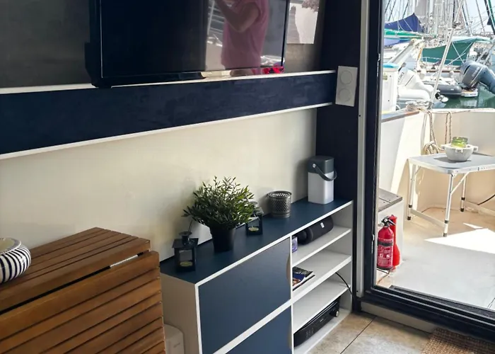 Úszó hotel Ipanema - Joli Bateau A Quai